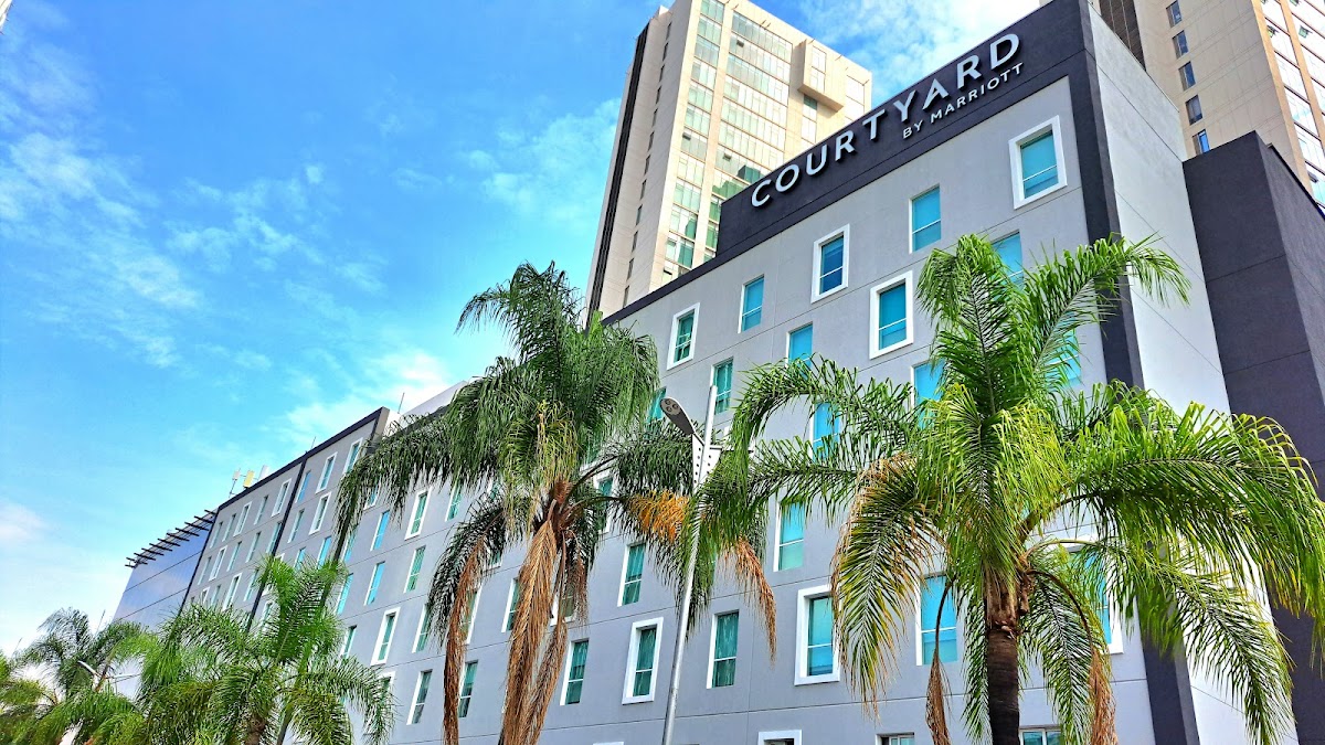 Wyndham Garden Guadalajara Acueducto